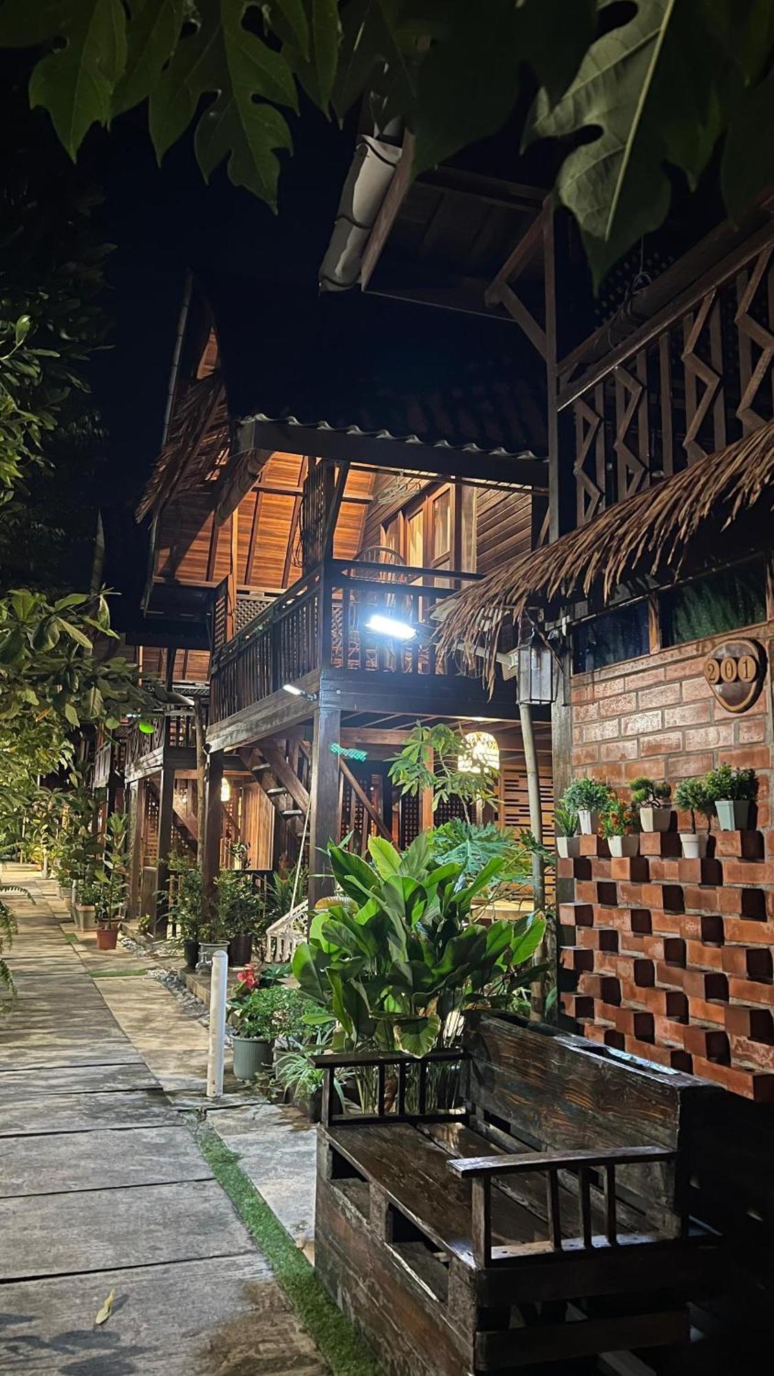 Golden Chenang Village Pantai Cenang  Zewnętrze zdjęcie